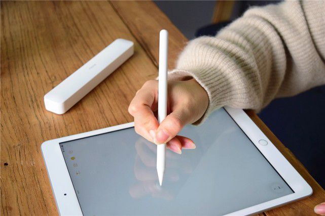 价格仅百元的电容笔,能否替代Apple Pencil手写笔?